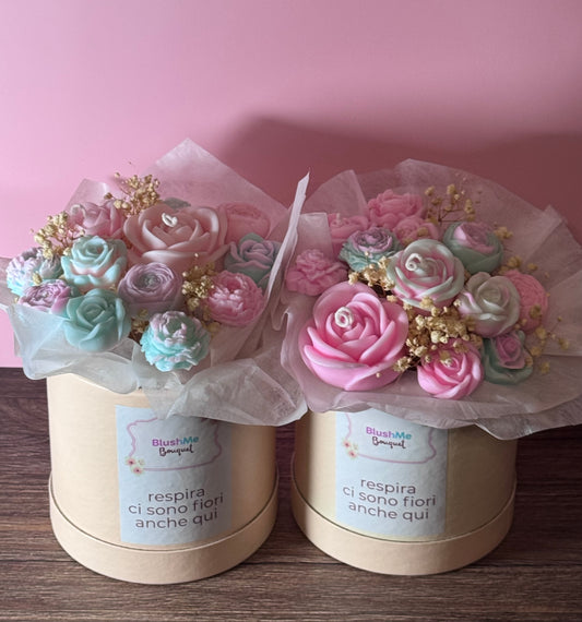 BlushMe Bouquet di fiori in cera di  con un promemoria gentile da tenere vicino
