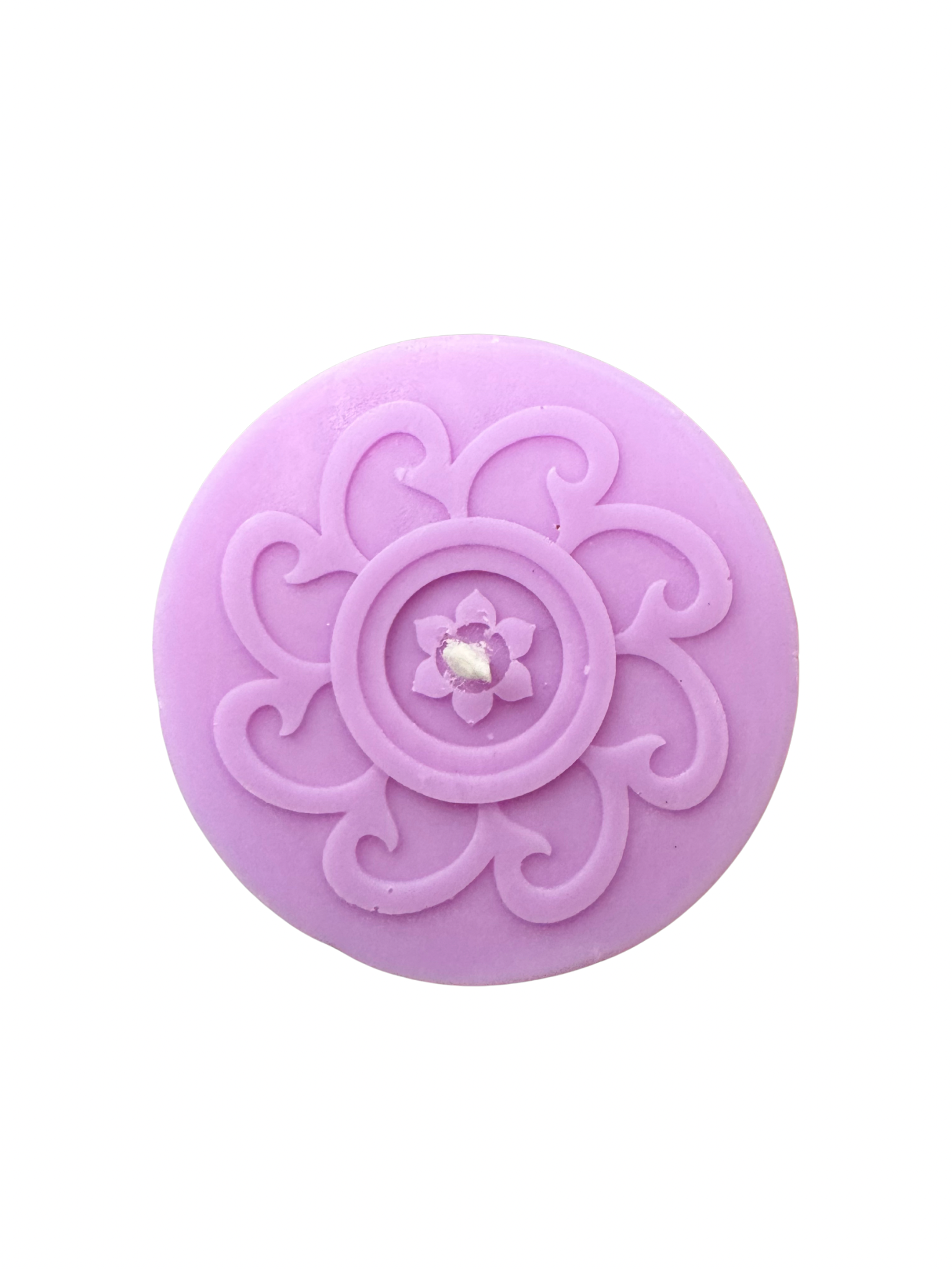 parte superiore della candela pilastro viola con mandala