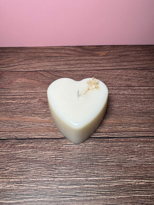 candela cuore con fiori